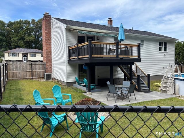 31 Kendall Circle, Waterbury, CT 06708