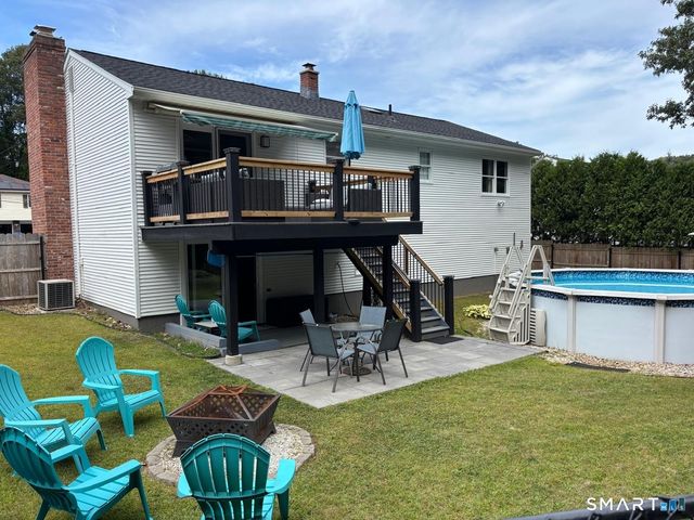 31 Kendall Circle, Waterbury, CT 06708