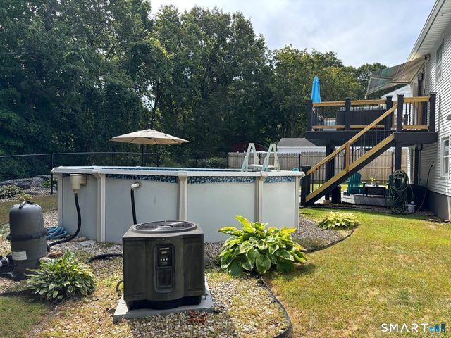 31 Kendall Circle, Waterbury, CT 06708