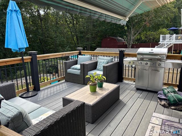 31 Kendall Circle, Waterbury, CT 06708