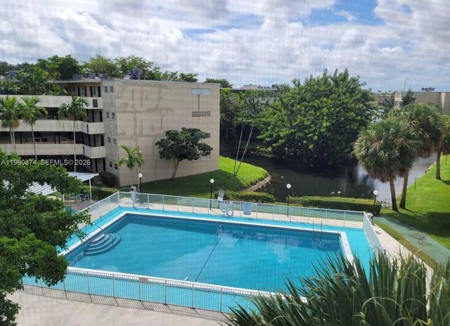 1680 NE 191st St 410-2, Miami, FL 33179