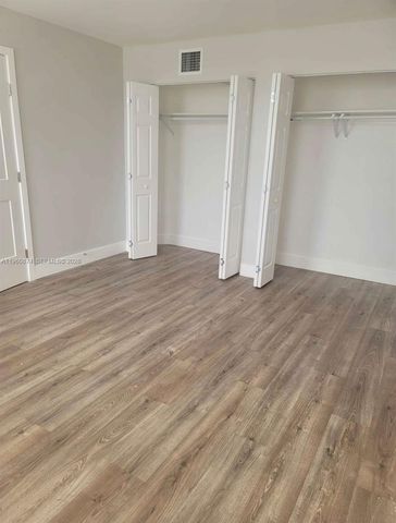 1680 NE 191st St 410-2, Miami, FL 33179