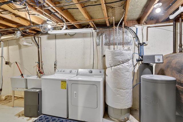 1533 N 33rd Street, Galesburg, MI 49053