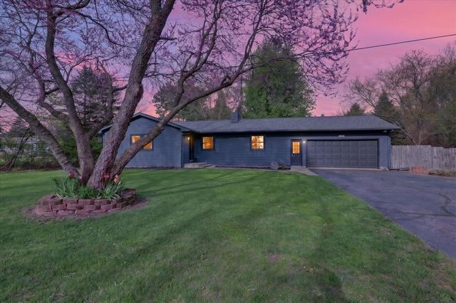 1533 N 33rd Street, Galesburg, MI 49053
