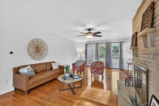 1533 N 33rd Street, Galesburg, MI 49053
