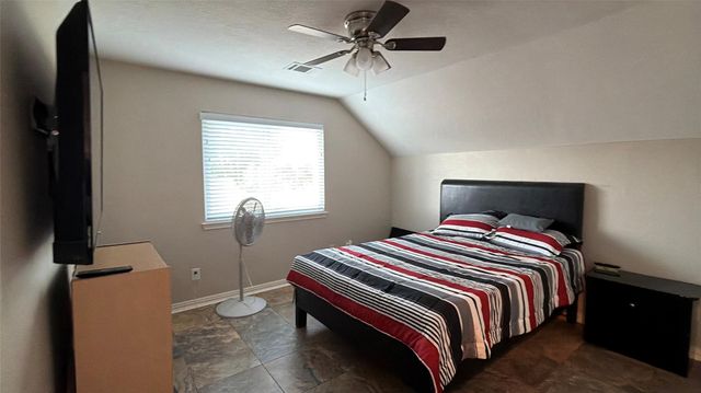 3504 Whitestone Drive, Pearland, TX 77584