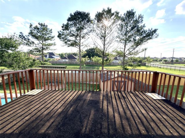 3504 Whitestone Drive, Pearland, TX 77584