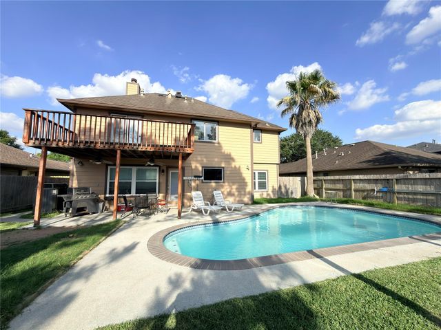 3504 Whitestone Drive, Pearland, TX 77584