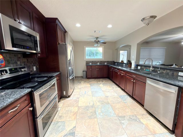 3504 Whitestone Drive, Pearland, TX 77584