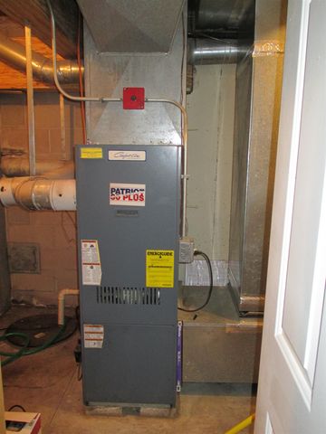 64 Jay Way, Rochester, NH 03868