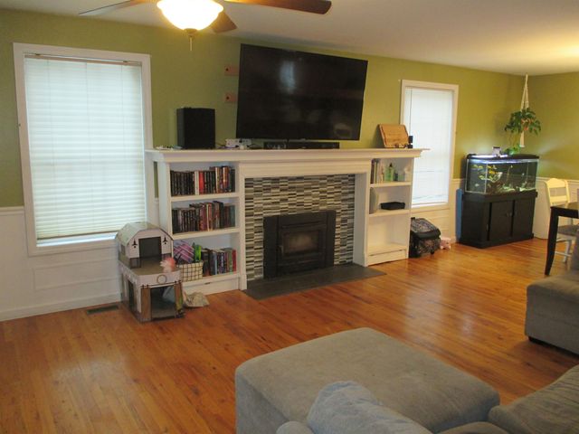 64 Jay Way, Rochester, NH 03868