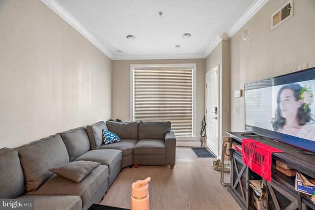 924 W SUSQUEHANNA AVE, Philadelphia, PA 19122