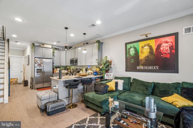924 W SUSQUEHANNA AVE, Philadelphia, PA 19122
