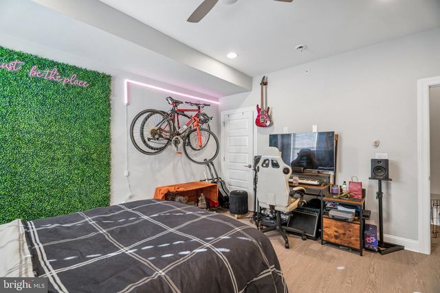 924 W SUSQUEHANNA AVE, Philadelphia, PA 19122