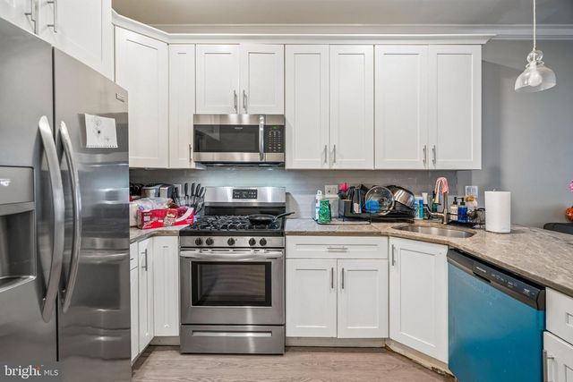 924 W SUSQUEHANNA AVE, Philadelphia, PA 19122