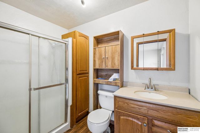 72030 649 Avenue, Shubert, NE 68437