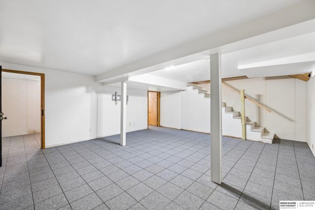 72030 649 Avenue, Shubert, NE 68437