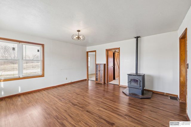 72030 649 Avenue, Shubert, NE 68437