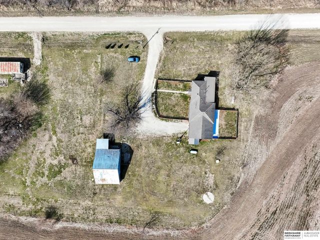 72030 649 Avenue, Shubert, NE 68437