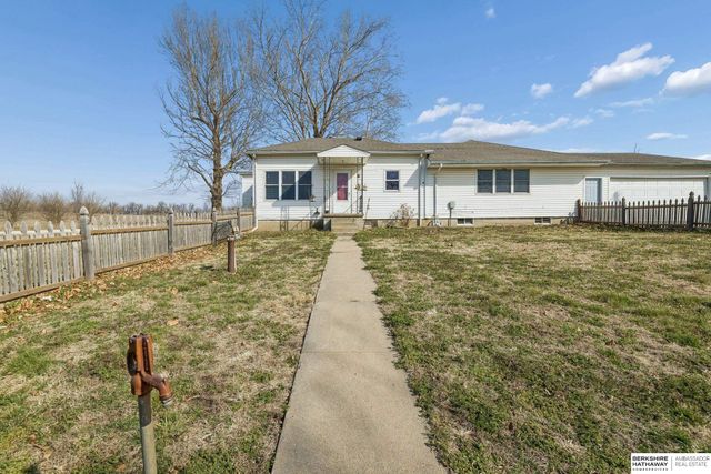 72030 649 Avenue, Shubert, NE 68437