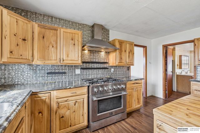 72030 649 Avenue, Shubert, NE 68437