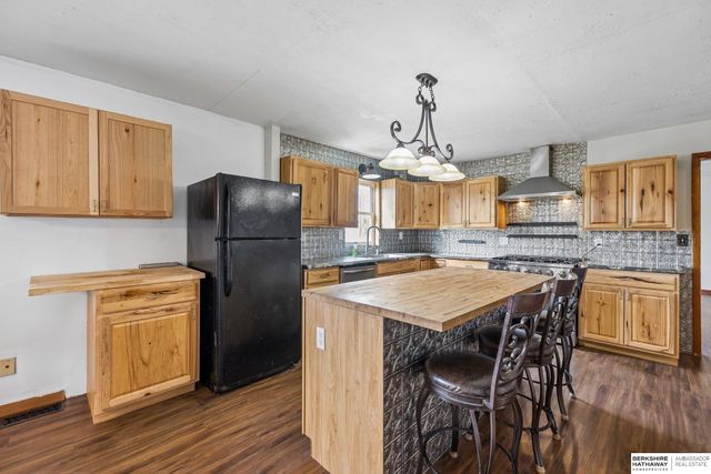 72030 649 Avenue, Shubert, NE 68437