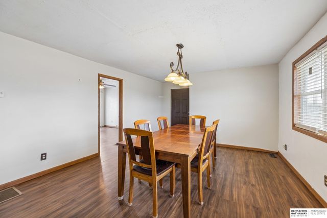 72030 649 Avenue, Shubert, NE 68437