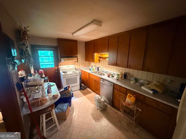 2195 Trailwood Drive SE, Smyrna, GA 30080