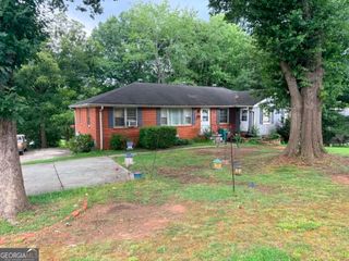 2195 Trailwood Drive SE, Smyrna, GA 30080