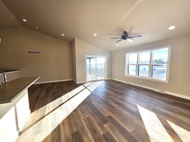 979 Pheasant Run, Lomira, WI 53048