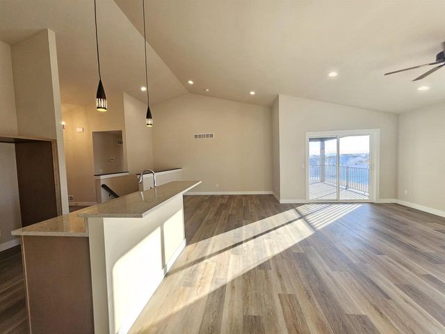 979 Pheasant Run, Lomira, WI 53048
