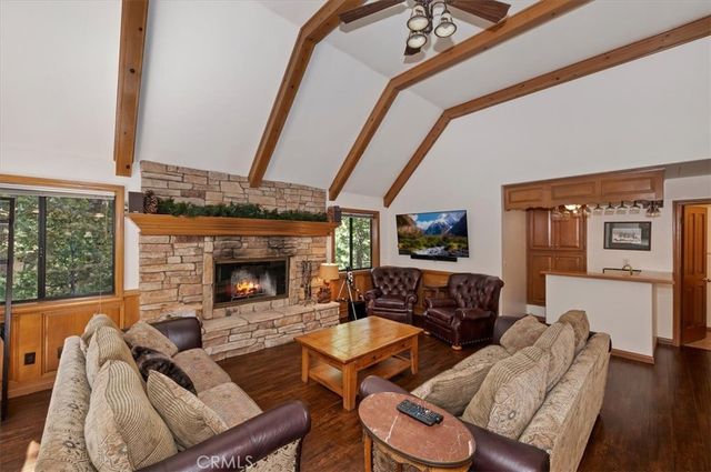27336 Alpen, Lake Arrowhead, CA 92352