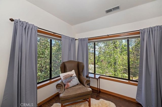 27336 Alpen, Lake Arrowhead, CA 92352
