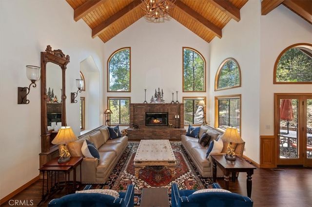 27336 Alpen, Lake Arrowhead, CA 92352