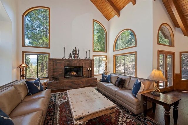 27336 Alpen, Lake Arrowhead, CA 92352
