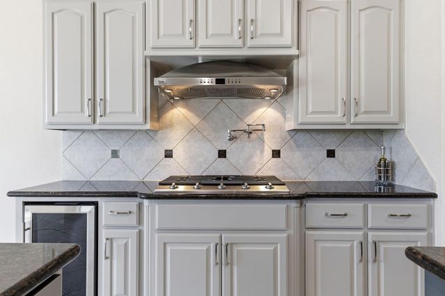 8411 Middle Canyon Road, Katy, TX 77494