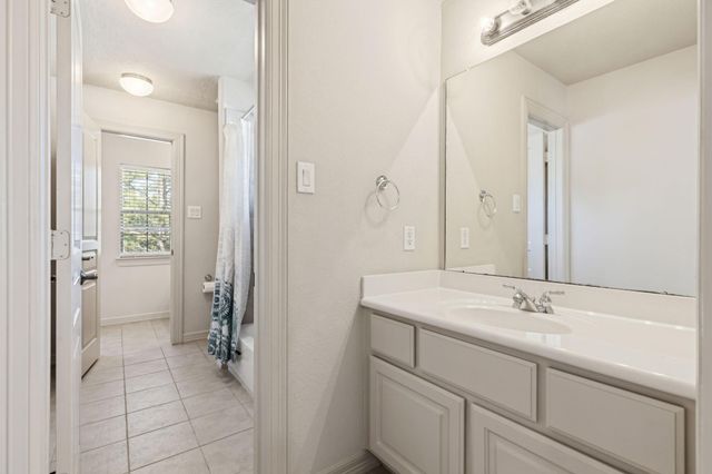 8411 Middle Canyon Road, Katy, TX 77494