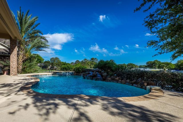 8411 Middle Canyon Road, Katy, TX 77494