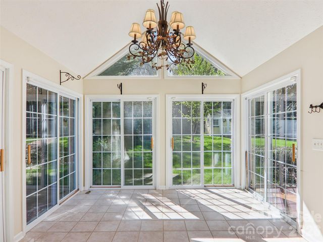 117 Apple Meadow Court, Hendersonville, NC 28739