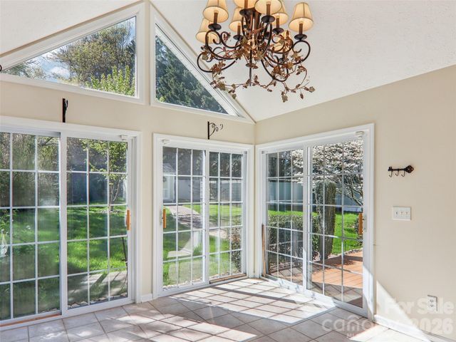 117 Apple Meadow Court, Hendersonville, NC 28739