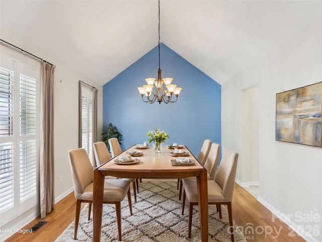 117 Apple Meadow Court, Hendersonville, NC 28739