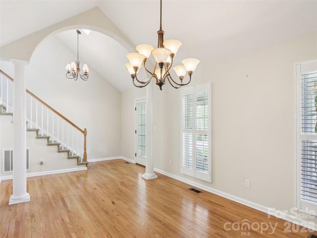 117 Apple Meadow Court, Hendersonville, NC 28739