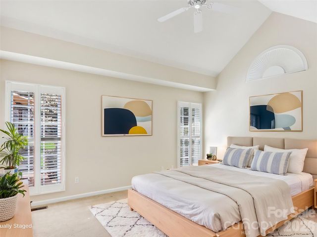 117 Apple Meadow Court, Hendersonville, NC 28739