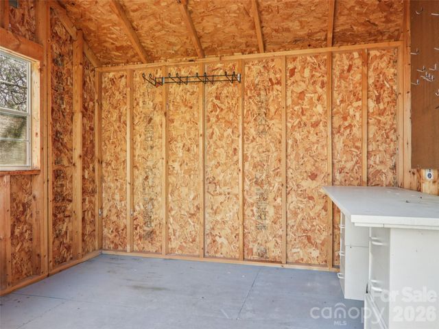 117 Apple Meadow Court, Hendersonville, NC 28739