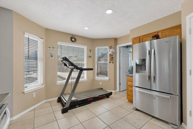 8100 Glenbrook Place NW, Albuquerque, NM 87120