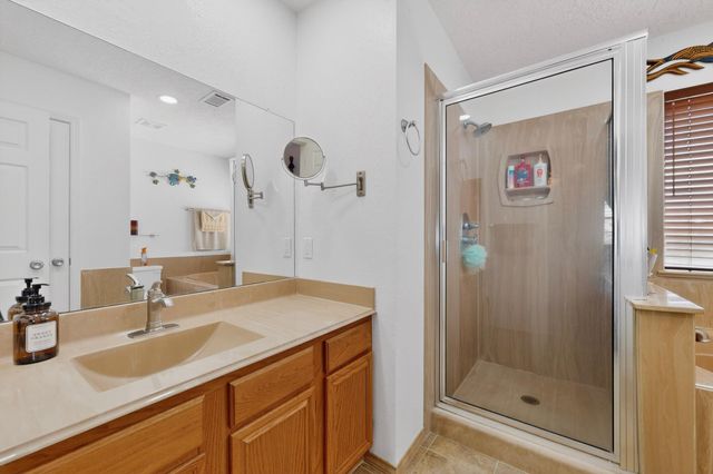8100 Glenbrook Place NW, Albuquerque, NM 87120