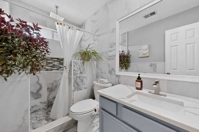 8100 Glenbrook Place NW, Albuquerque, NM 87120