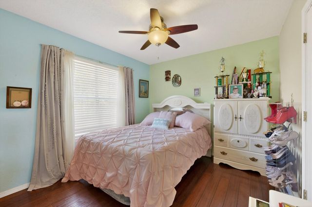 8100 Glenbrook Place NW, Albuquerque, NM 87120