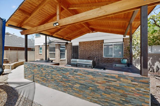 8100 Glenbrook Place NW, Albuquerque, NM 87120