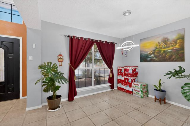 8100 Glenbrook Place NW, Albuquerque, NM 87120